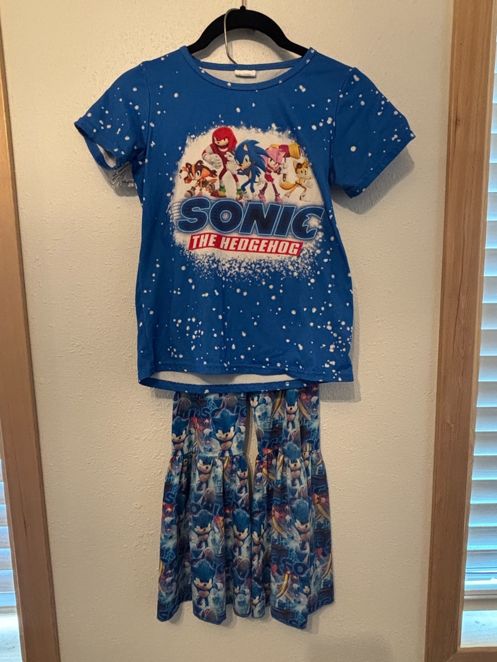 Blue Kids Graphic Sonic The Hedgehog Tee and Ruffled Pants set